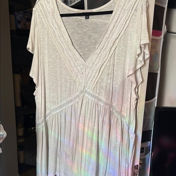 Super Soft Ribbed top with lace - Picture 2 of 7